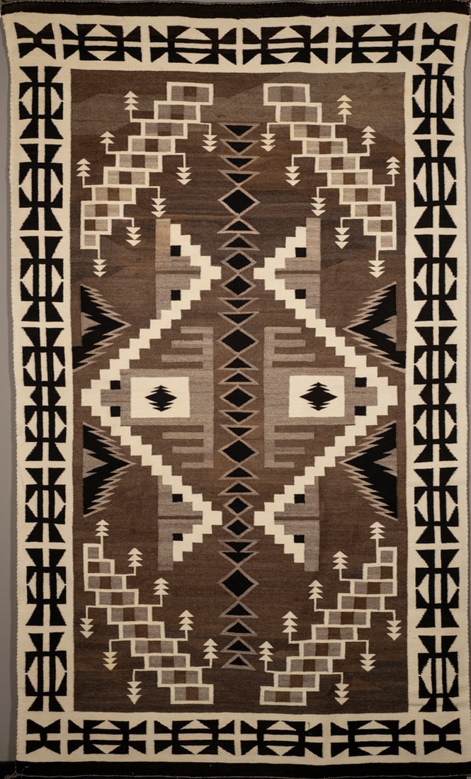 A Navajo (Diné) Two Grey Hills rug (1 of 3)