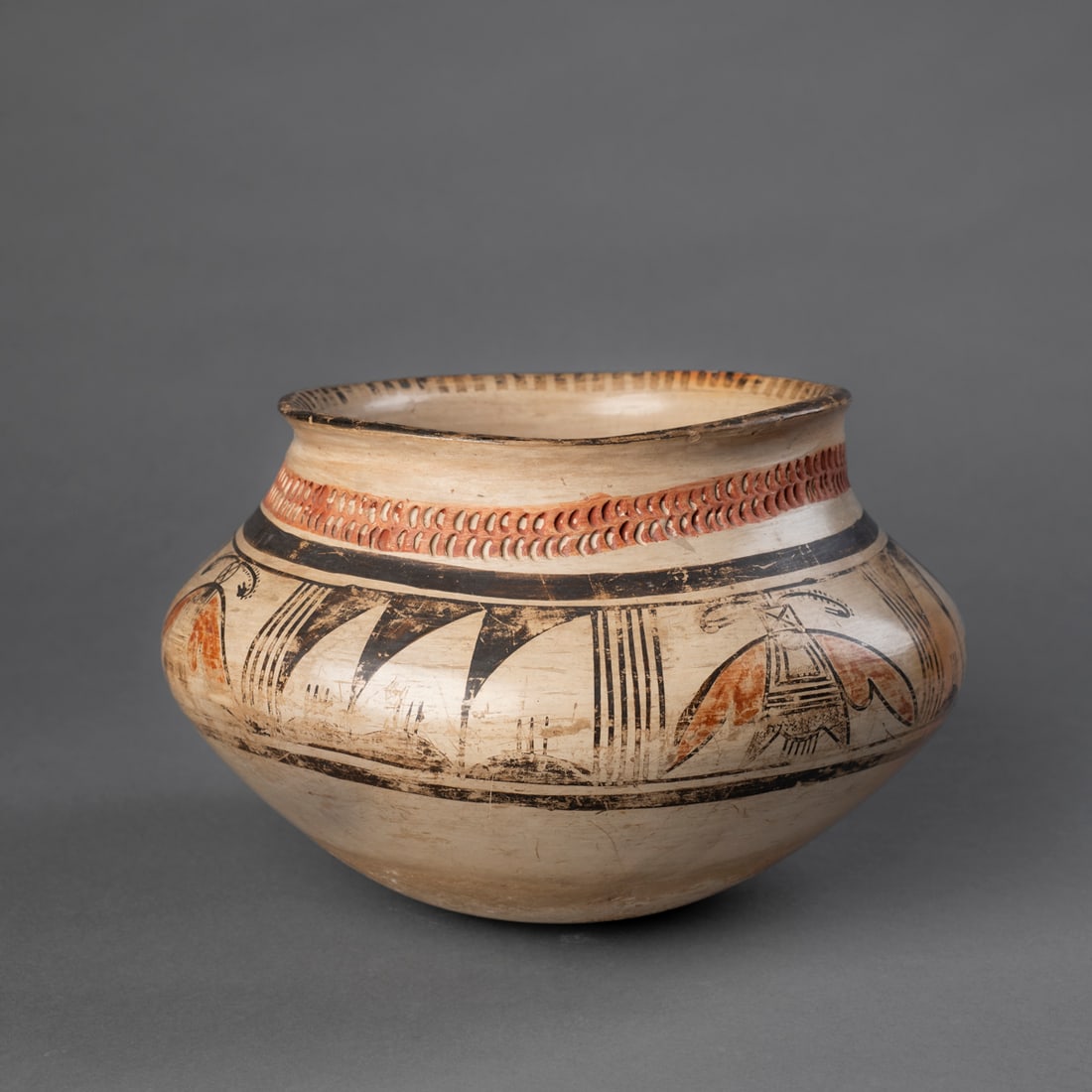 A Hopi polychrome pottery bowl (1 of 5)