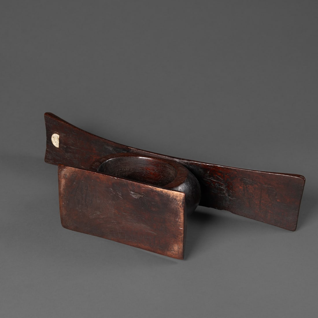 A Fijian neck rest - 5