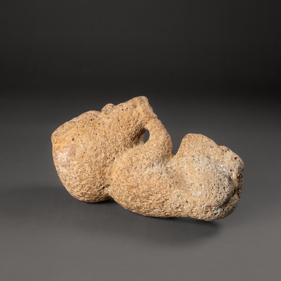 A Hawaiian stone figure - 2