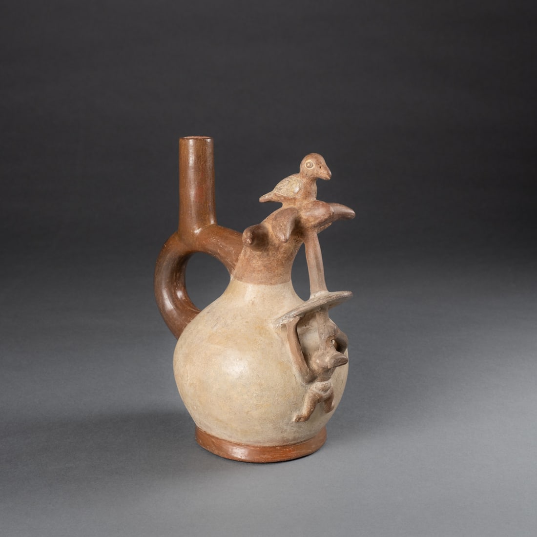 A Pre-Columbian stirrup spout vessel (1 of 5)