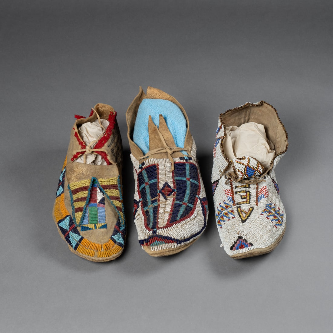 Three Plains beaded hide moccasins (1 of 6)