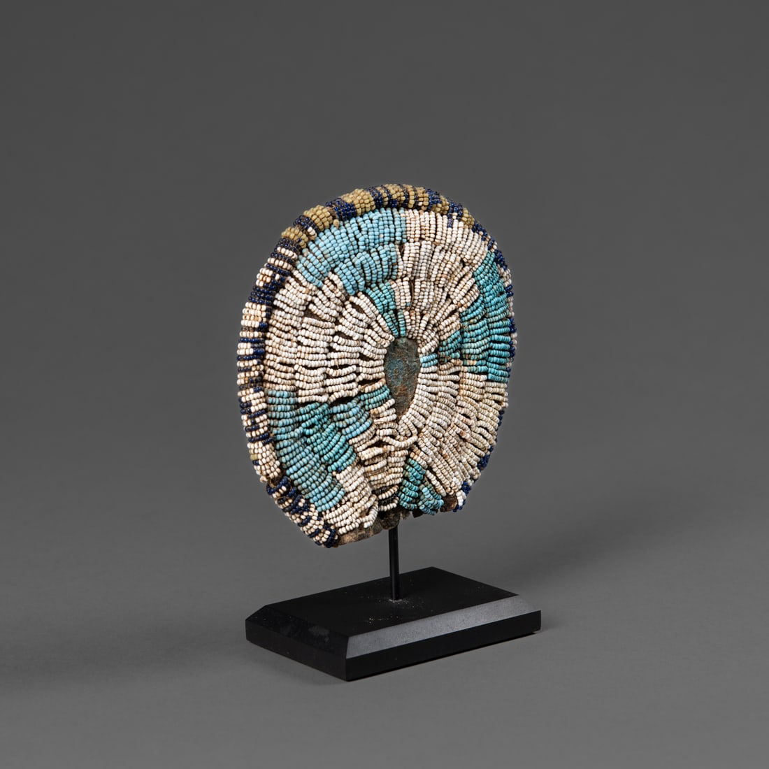 A Ute/Apache beaded circular pouch - 3