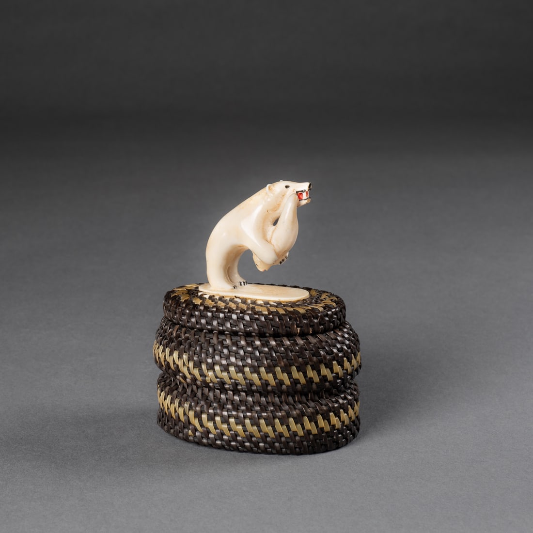 A contemporary Point Hope Baleen basket - 2