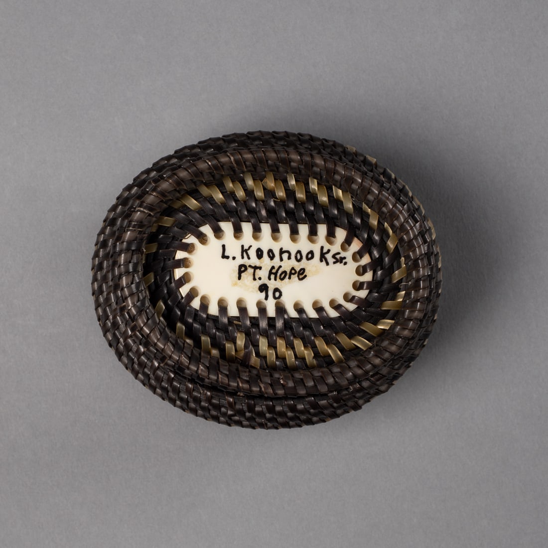 A contemporary Point Hope Baleen basket - 6