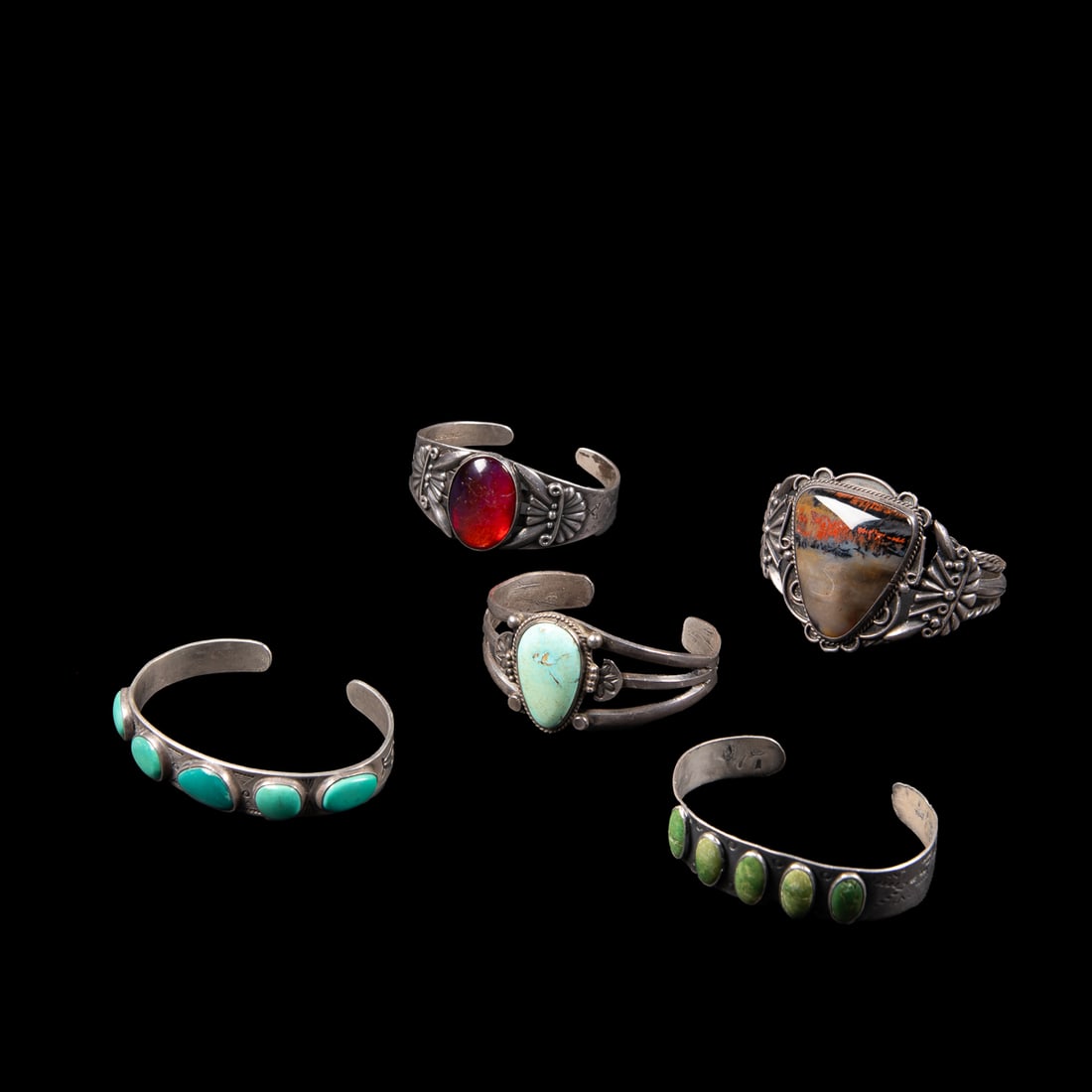 Five vintage silver Fred Harvey bracelets (1 of 4)