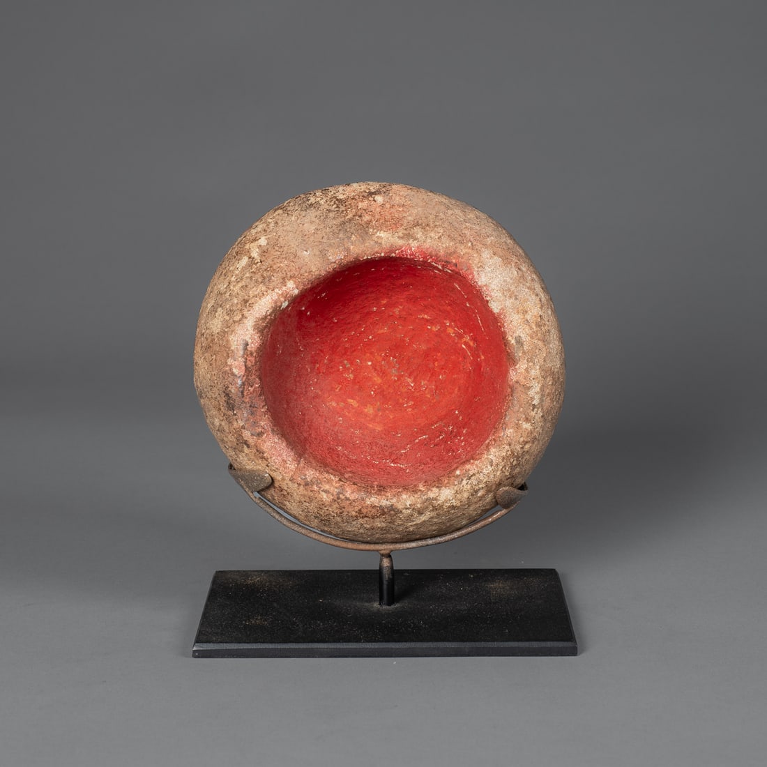 A New Guinea stone pigment mortar (1 of 5)