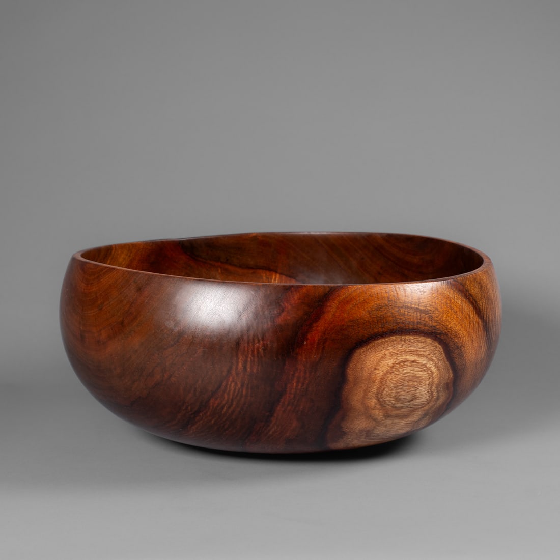 A contemporary Hawaiian calabash bowl (1 of 6)