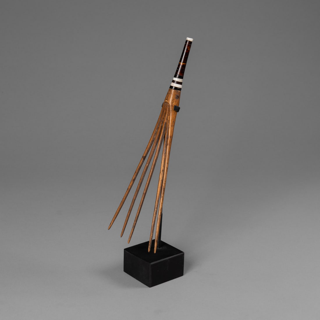 A Micronesian comb - 2