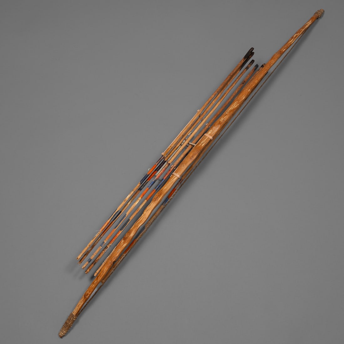 A Pima or Papago bow with arrows (1 of 5)
