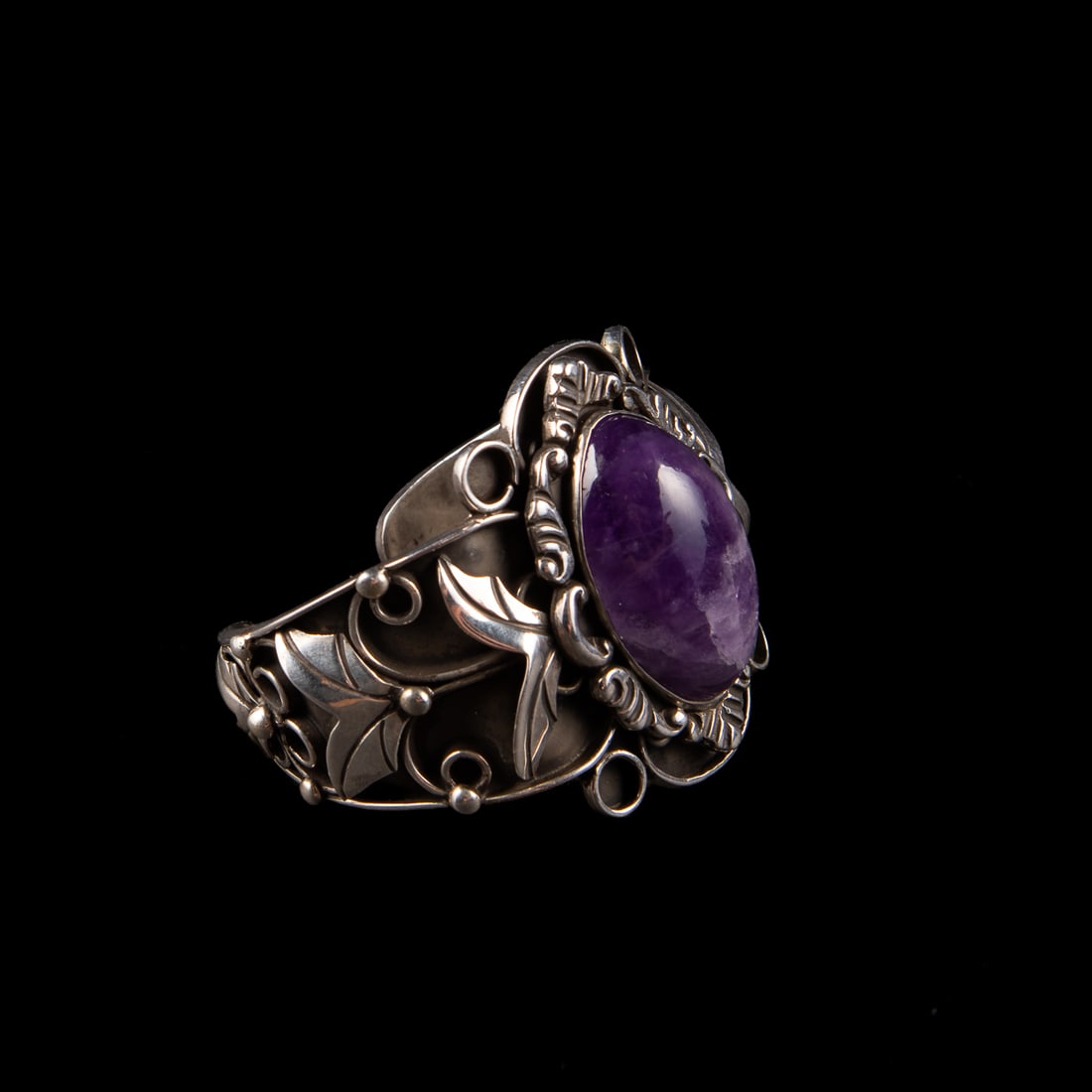 A Fred Davis silver cuff bracelet - 2