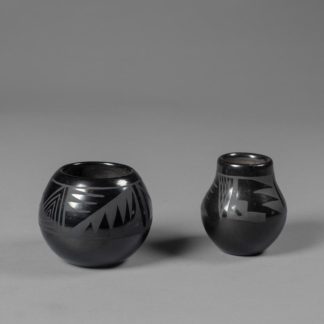 Two Margaret Lou Gutierez blackware jars (1 of 4)