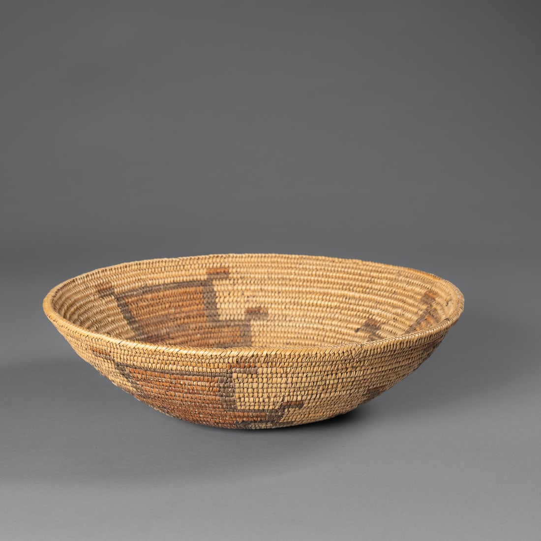 A Navajo Spider Woman basket (1 of 4)