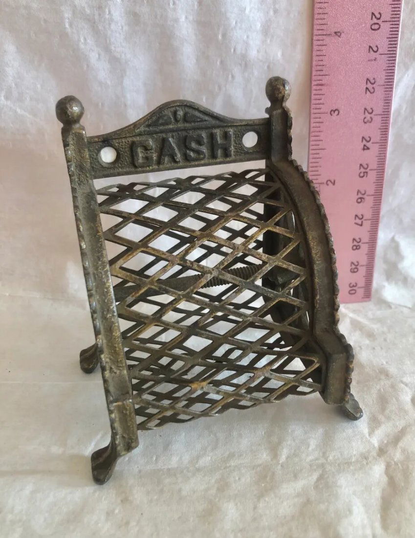 Cast Iron Cash Register Bank (1 of 5)