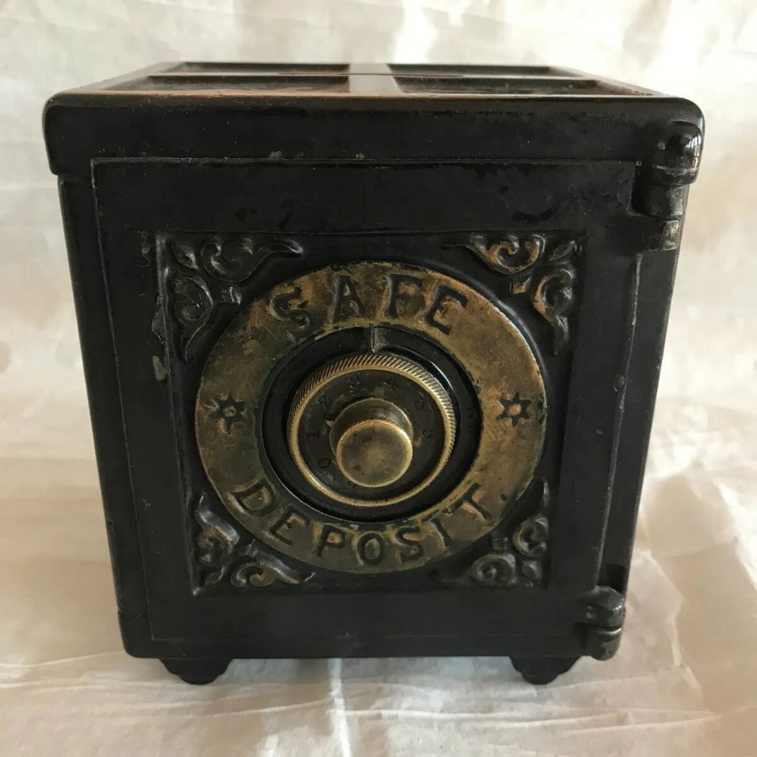 Cast Iron Safe Deposit Safe Still Bank (1 of 6)