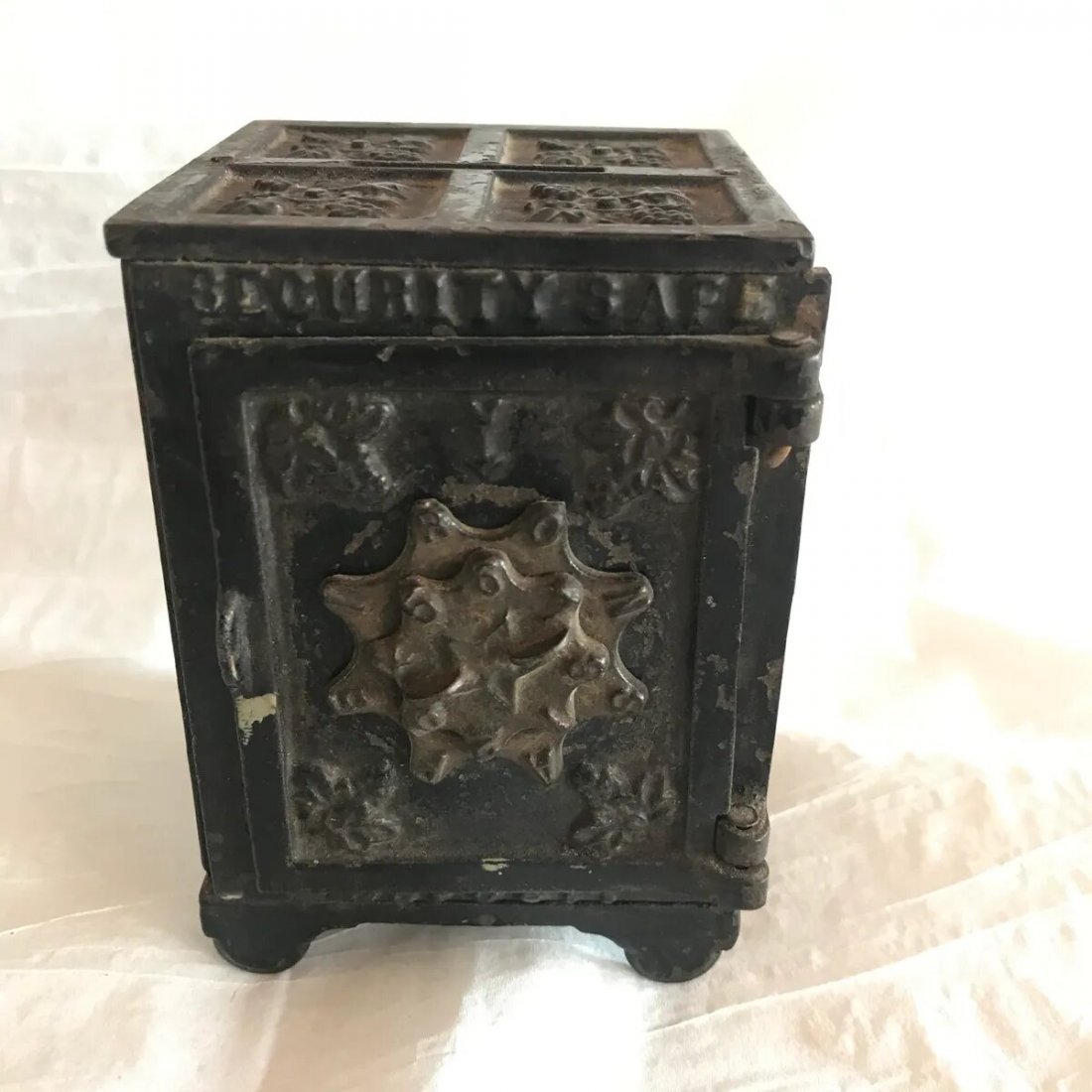 Antique Cast Iron Bank Security Safe Deposit Safe (1 of 6)