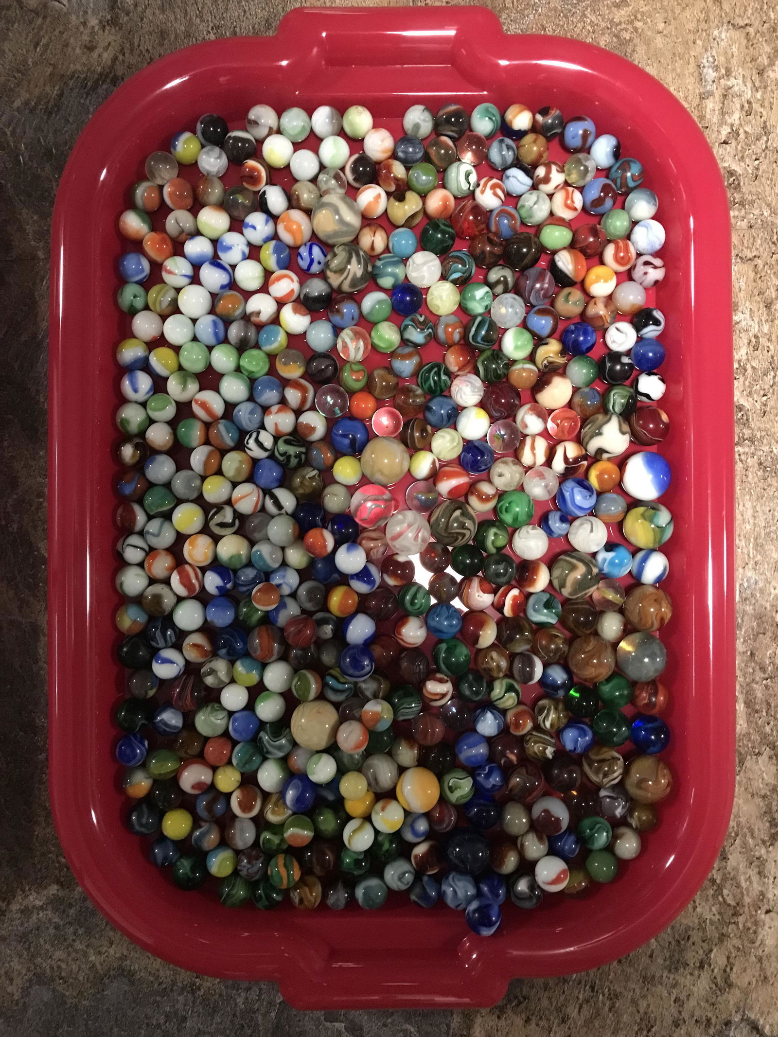 Assorted Tray of Early Midcentury Marbles (1 of 1)