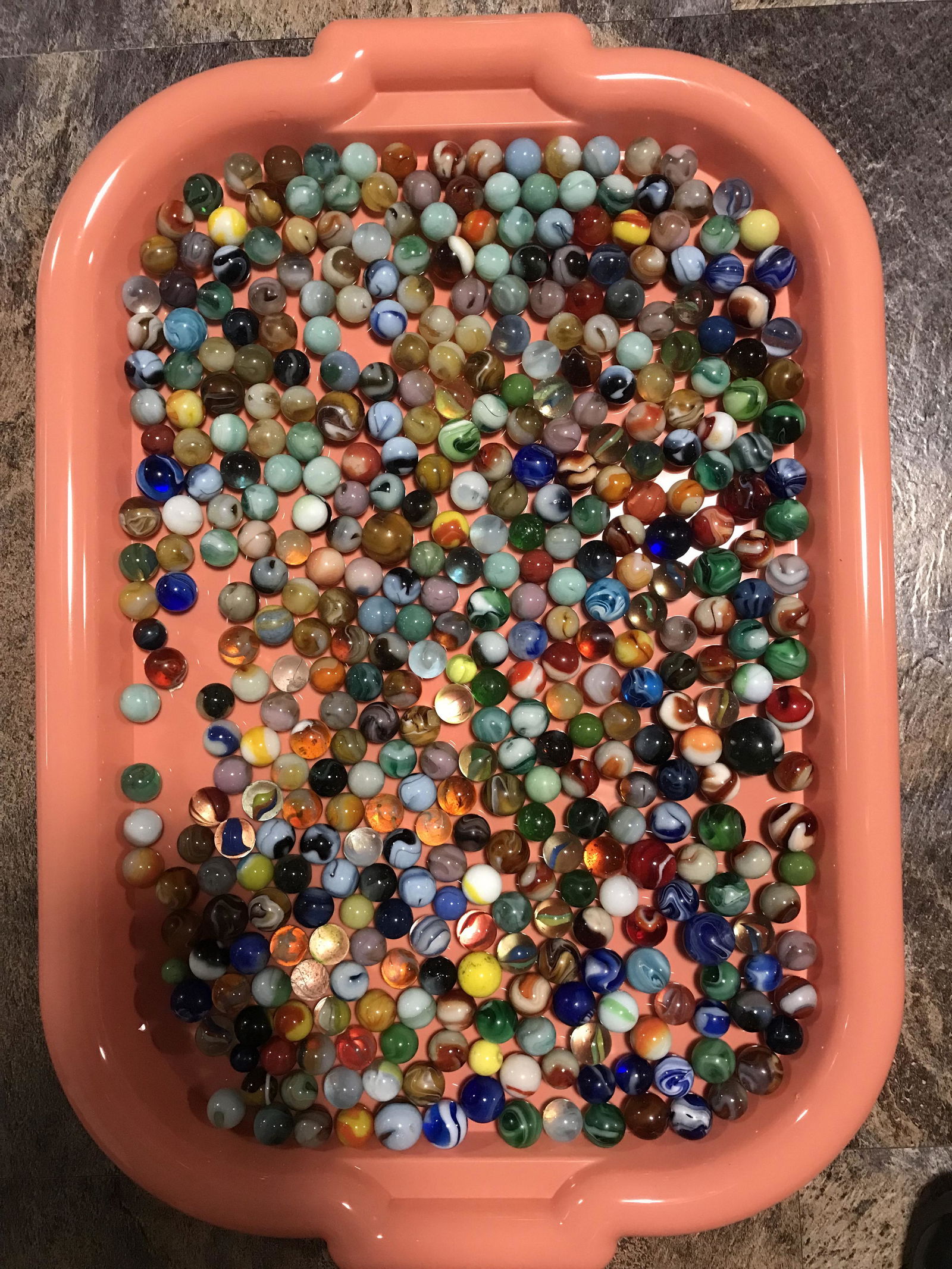 Assorted Tray of Early Midcentury Marbles (1 of 1)