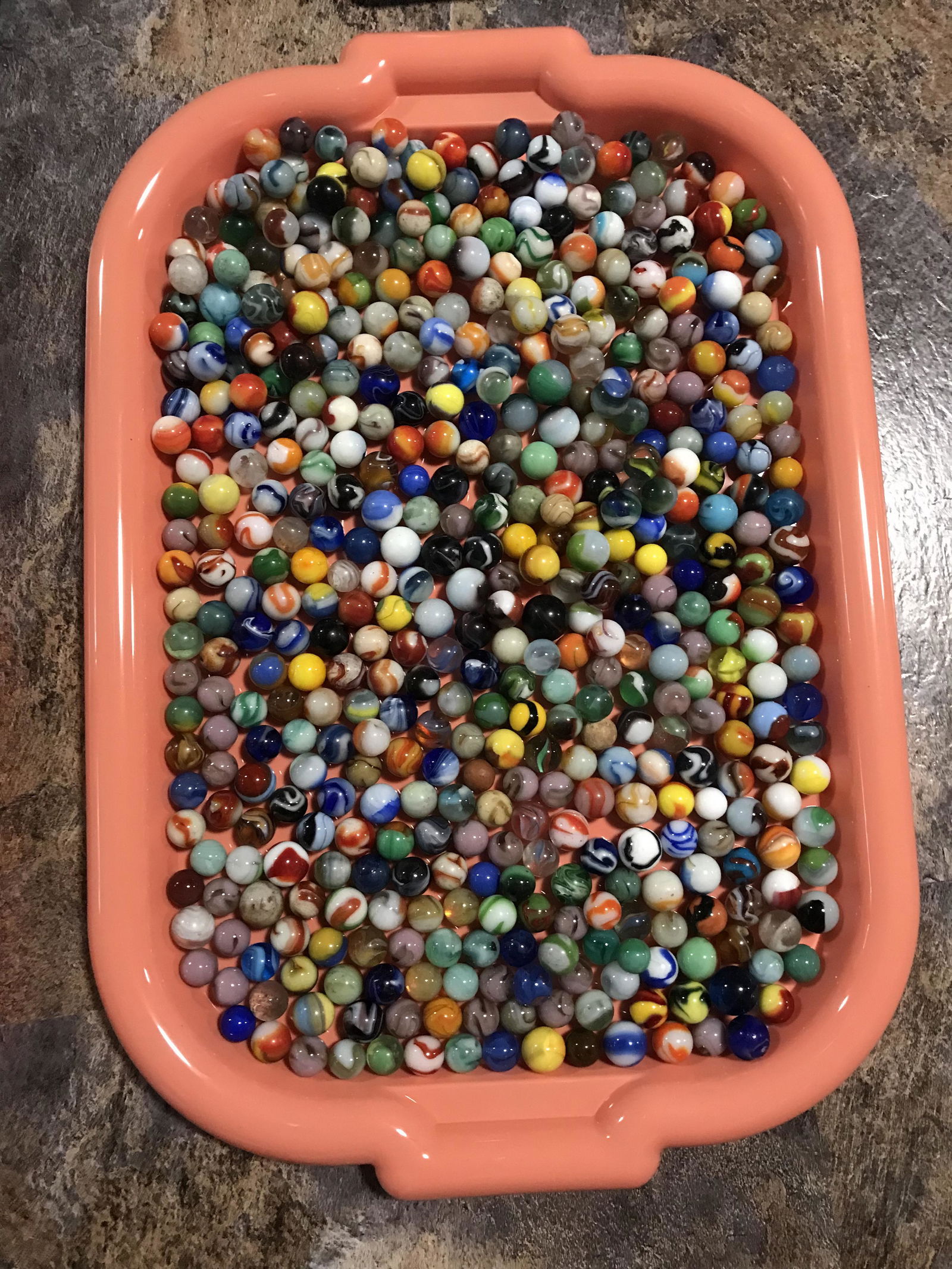 Assorted Tray of Early Midcentury Marbles (1 of 1)