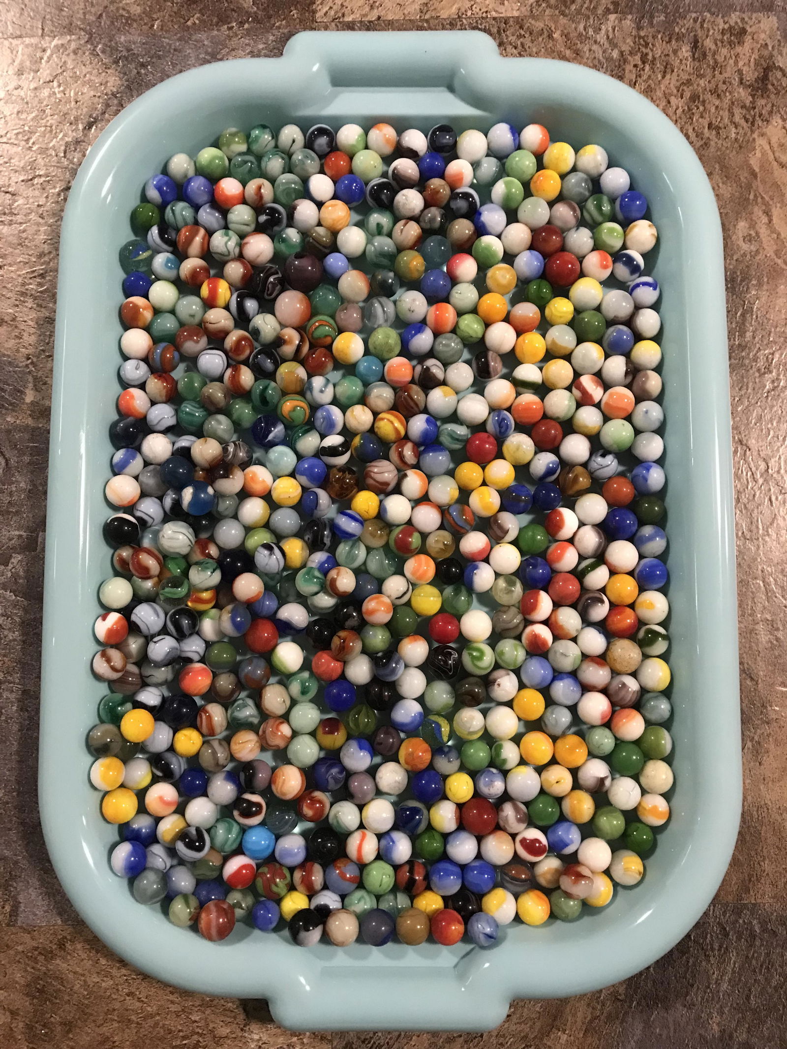 Assorted Tray of Early Midcentury Marbles (1 of 1)