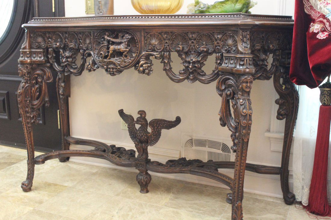 Carved Hallway Table (1 of 17)