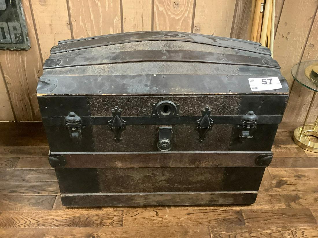 Camelback Trunk (1 of 4)