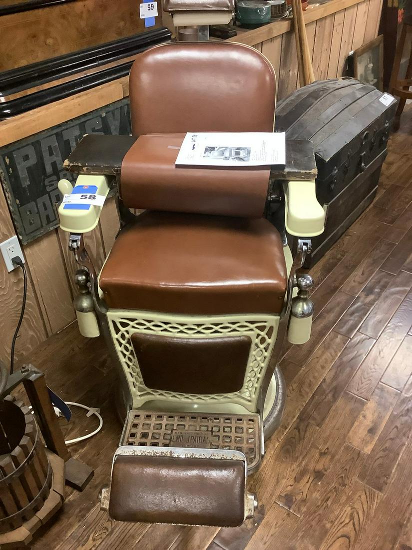 Barber Shop Chair (1 of 5)