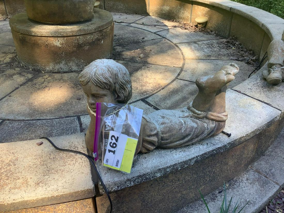 Garden statue (1 of 1)