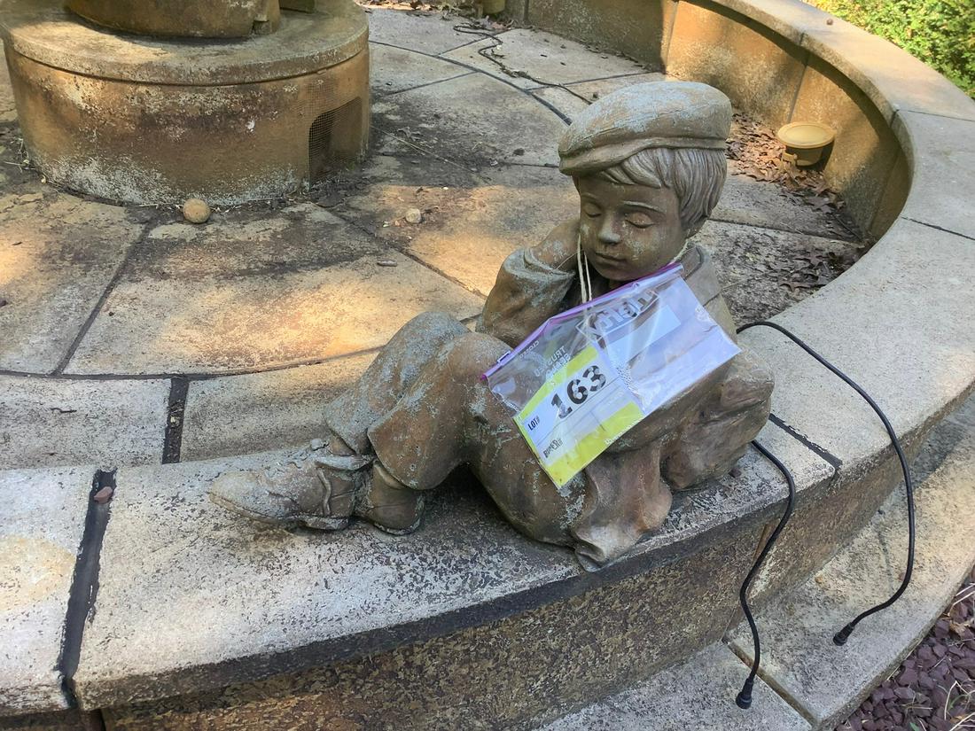 Garden statue (1 of 1)