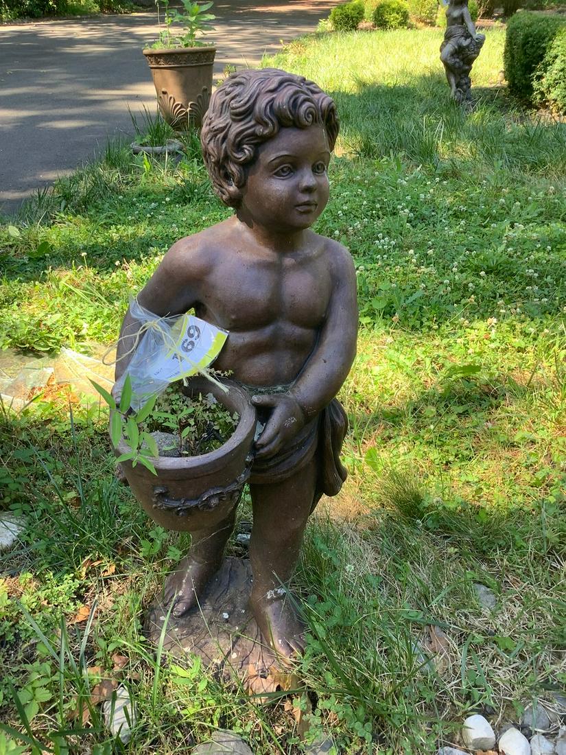 Garden statue (1 of 1)