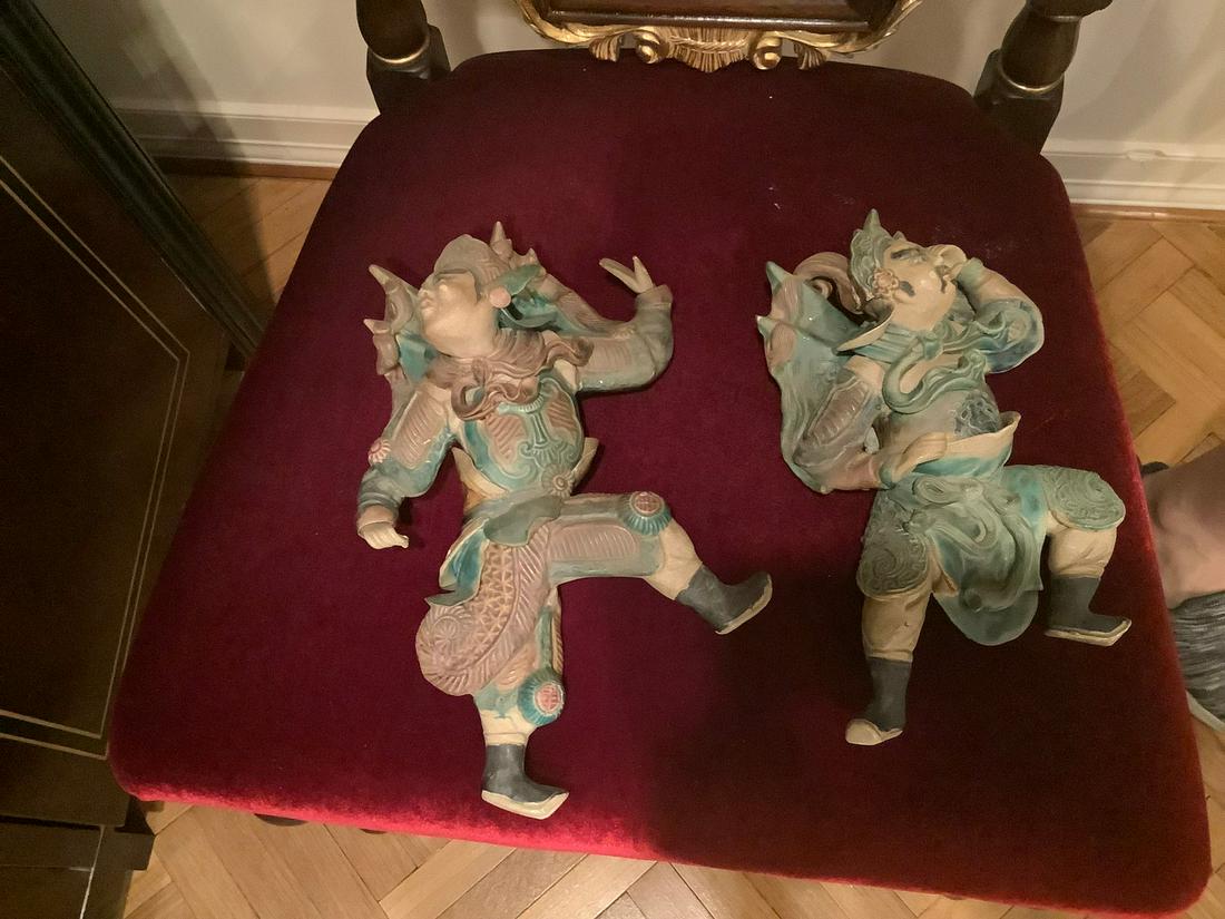 Chalk figures: Chalk figures 11 inches tall