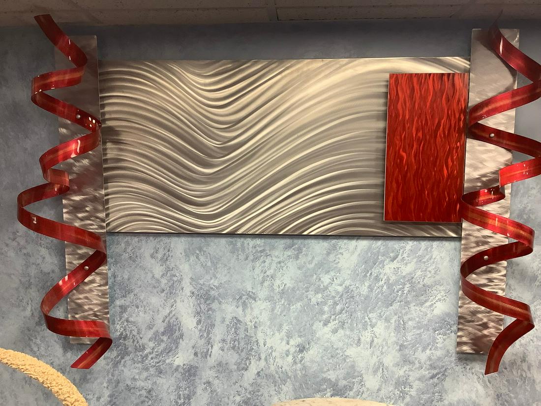 Metal artwork (1 of 1)