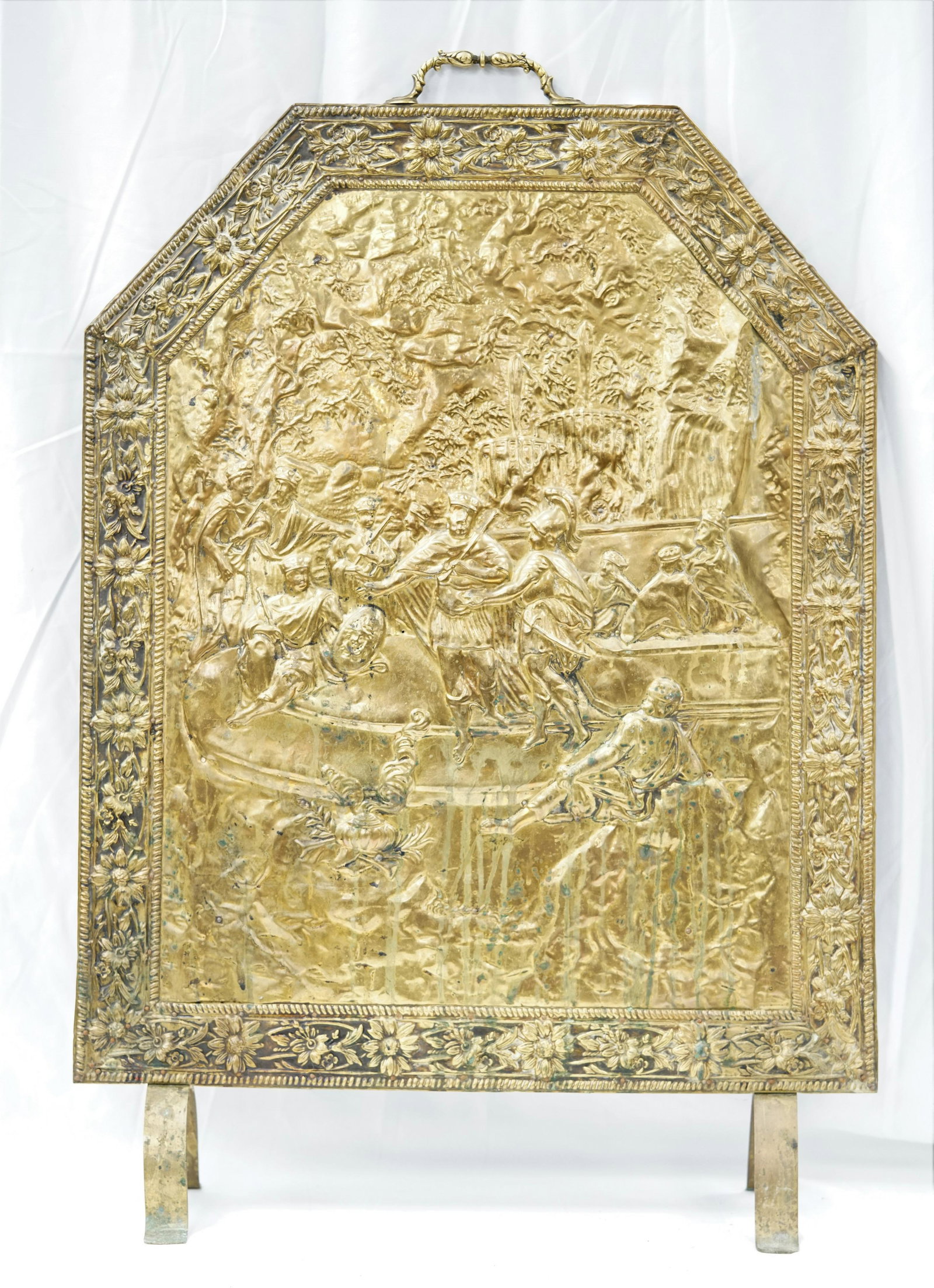 Brass fire place screen: Brass fire place screen, made in France 32" x 21.75" (P 58)