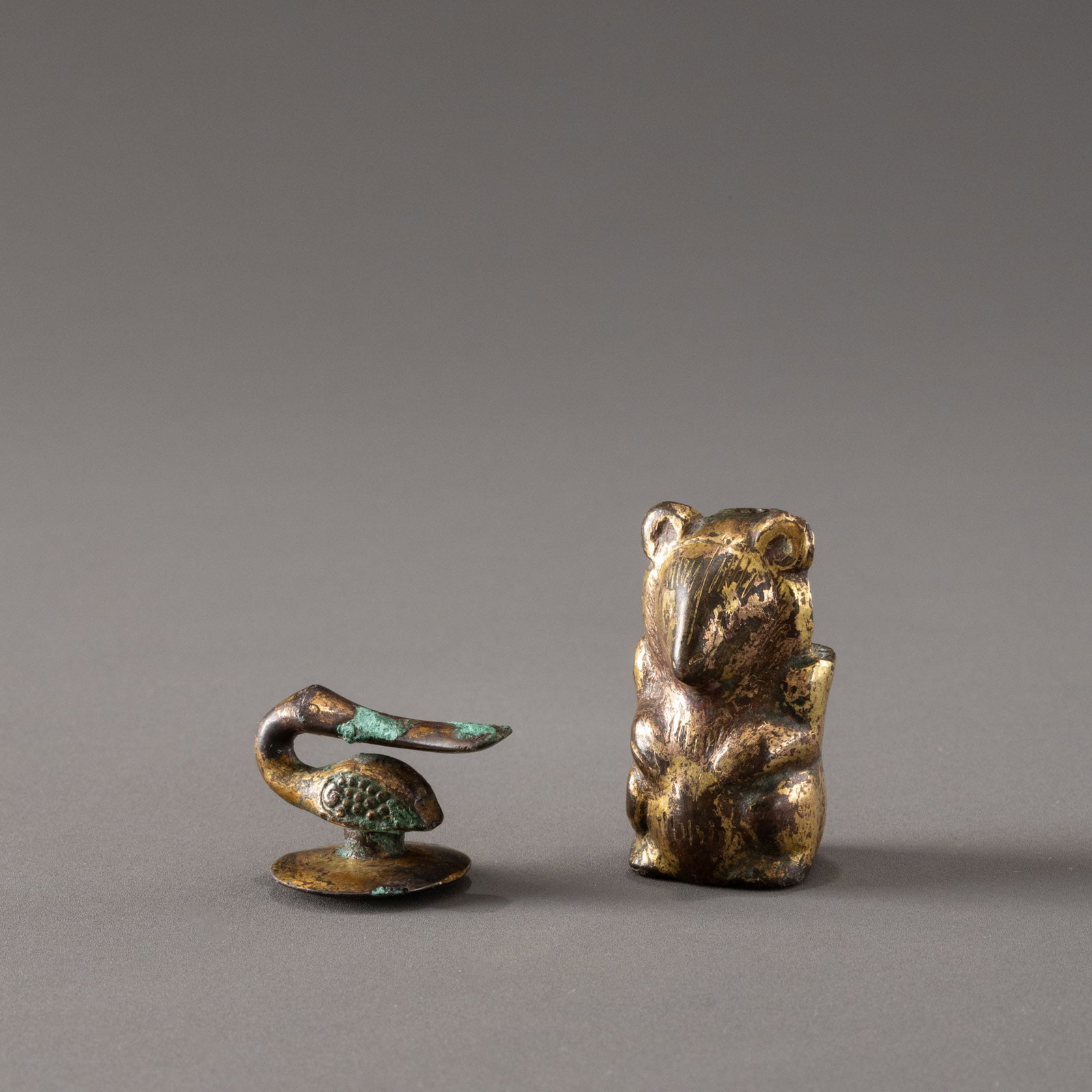 Tang Dynasty Gilded Bronze Bear Belt Hook (1 of 6)