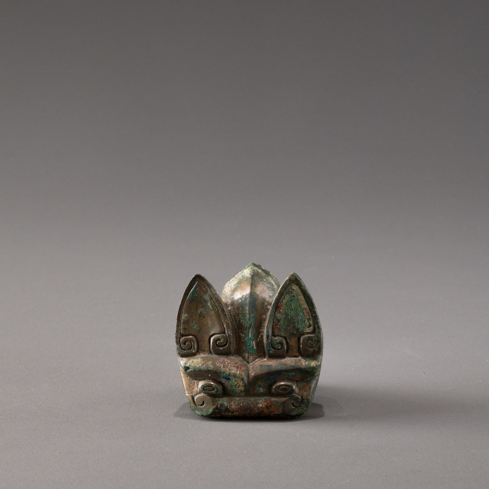 Warring States Period Bronze Tiger Head Ornament (1 of 6)