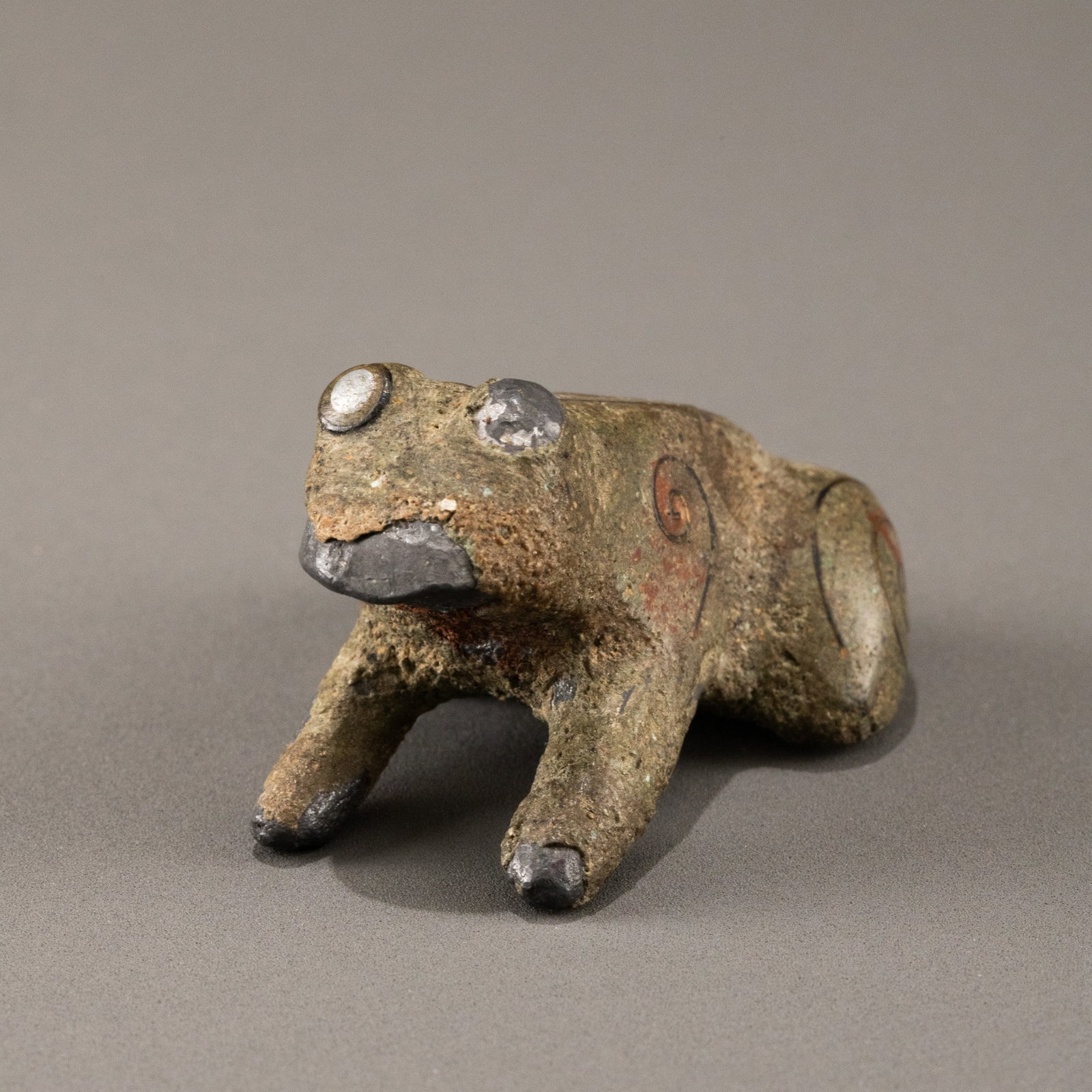 Han bronze frog (1 of 8)