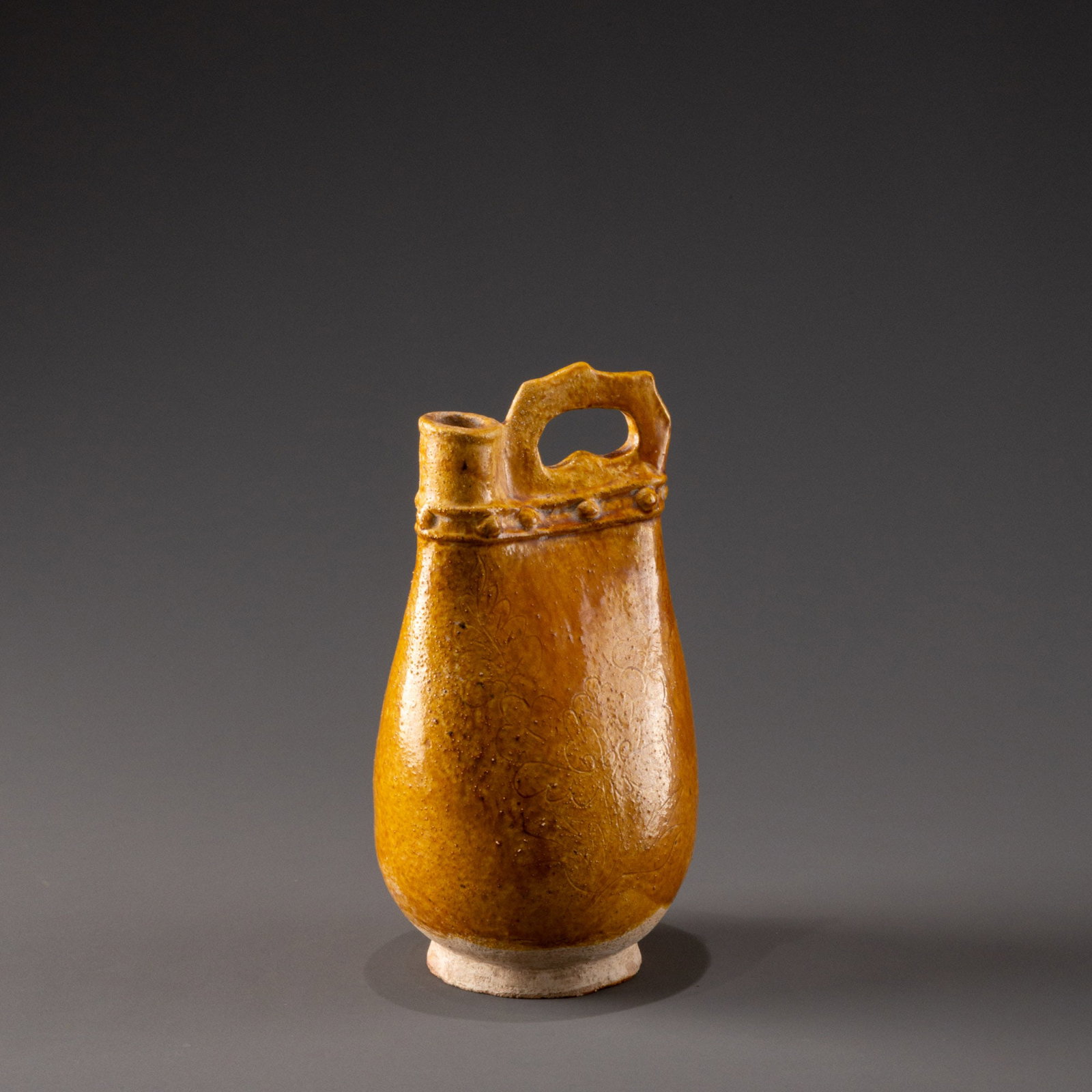 Liao Dynasty Yellow Glazed Cockscomb Teapot: H: 23cm W: 12cm