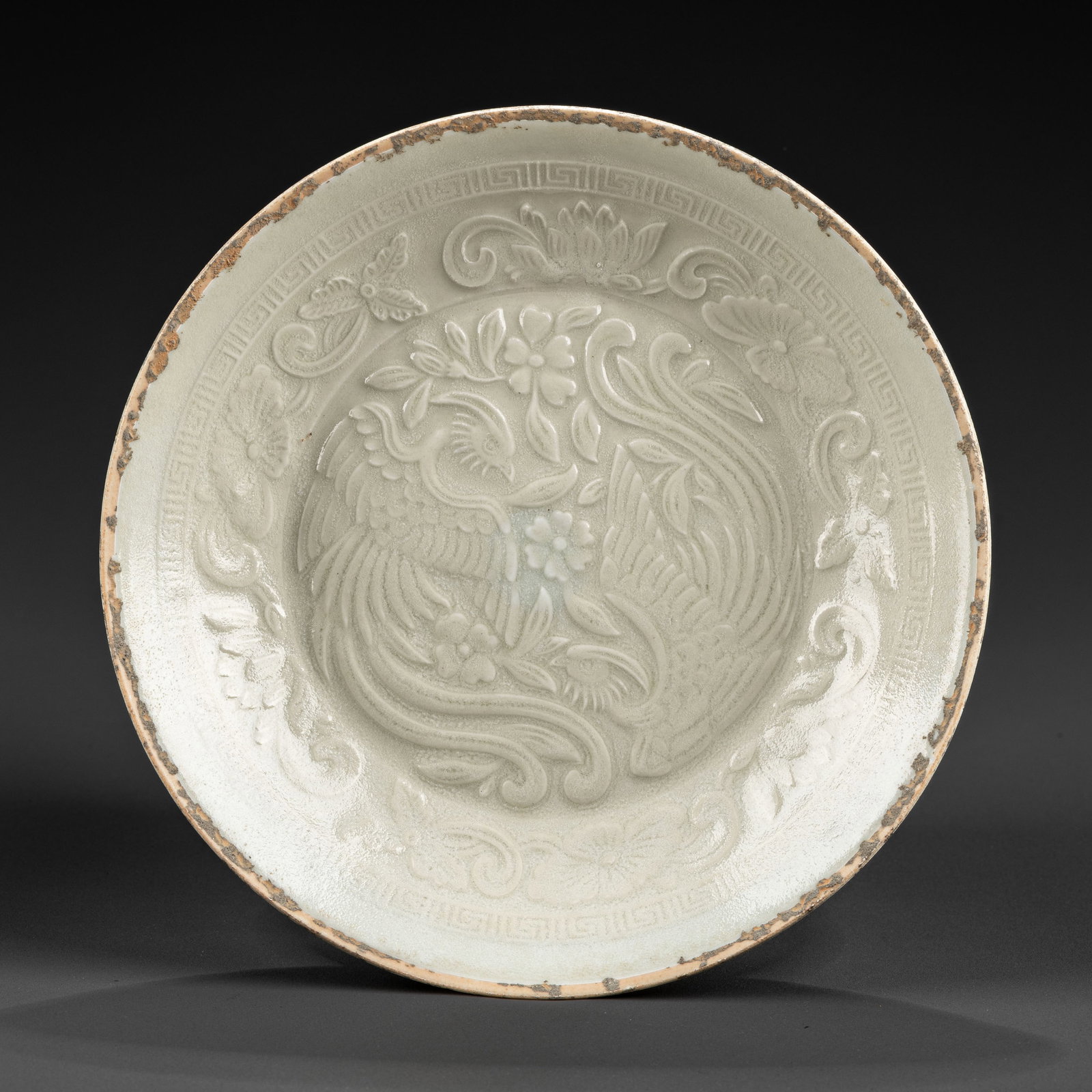 White porcelain phoenix pattern plate from Hutian Kiln of Song Dynasty (1 of 10)