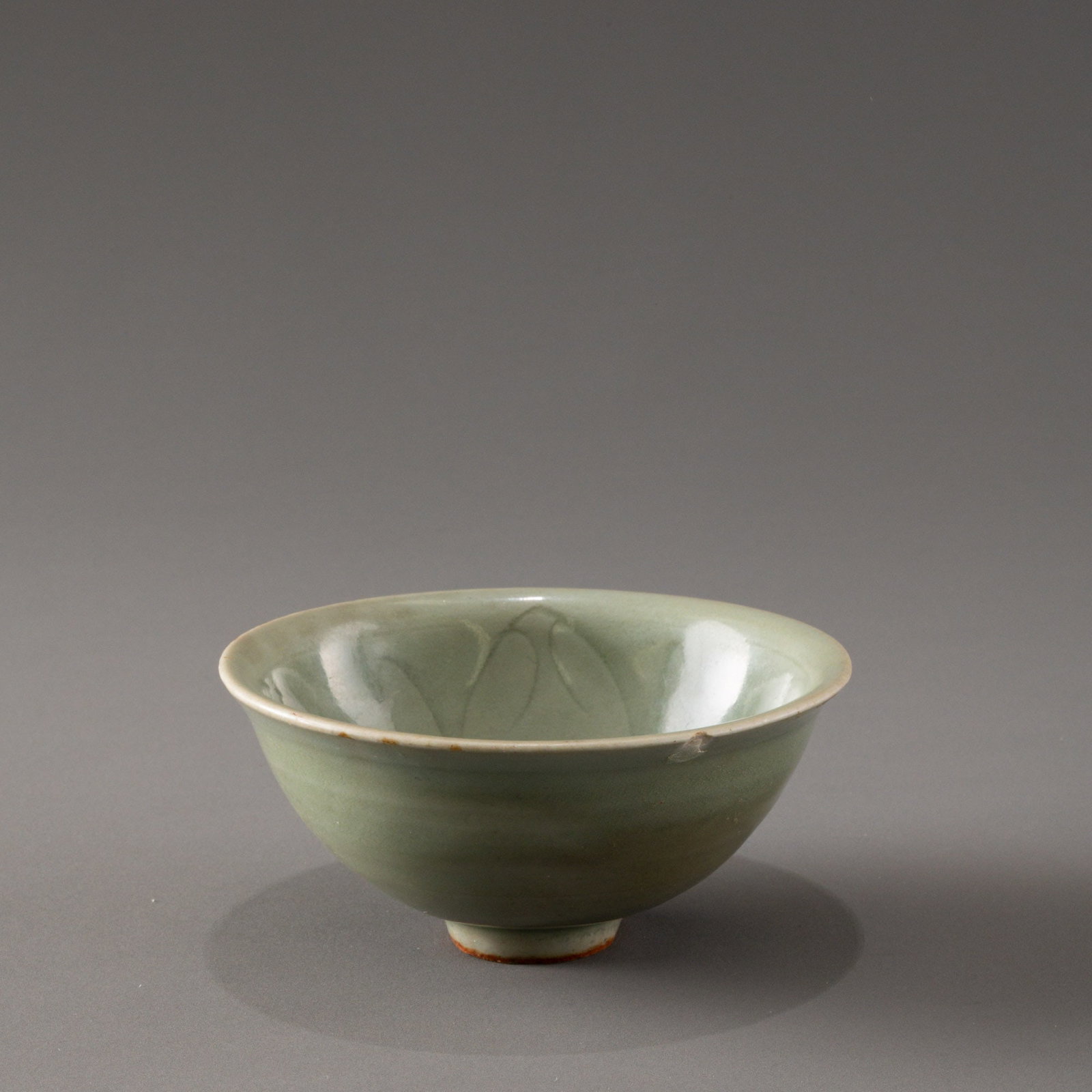 Song Dynasty Longquan Kiln Floral Pattern Bowl (1 of 7)