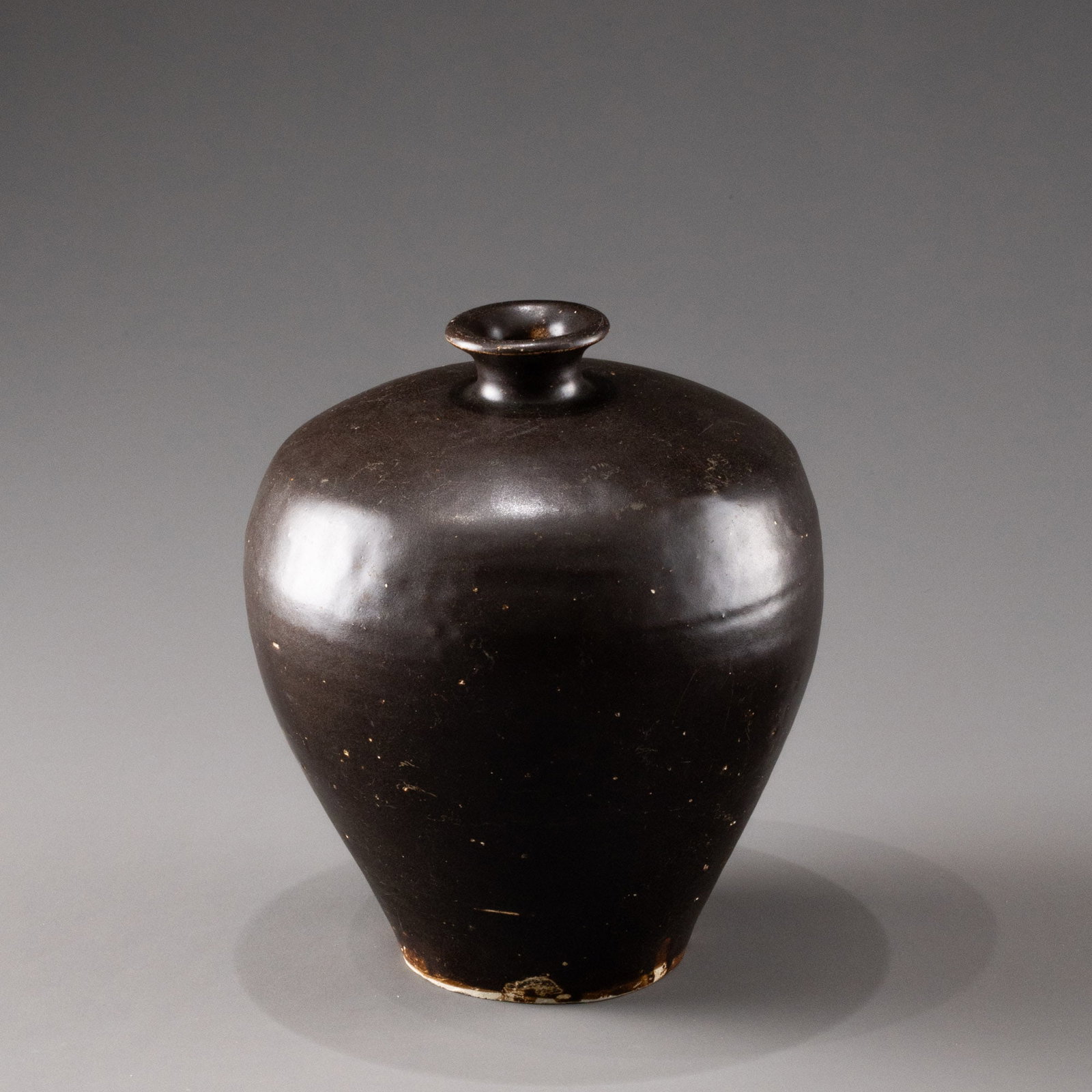 Song Dynasty Jizhou Kiln Black Glazed Plum Vase (1 of 7)