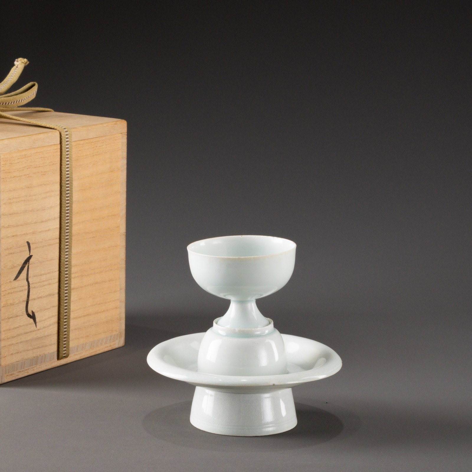 Song Hutian Kiln Shadow Green Cup Set (1 of 10)