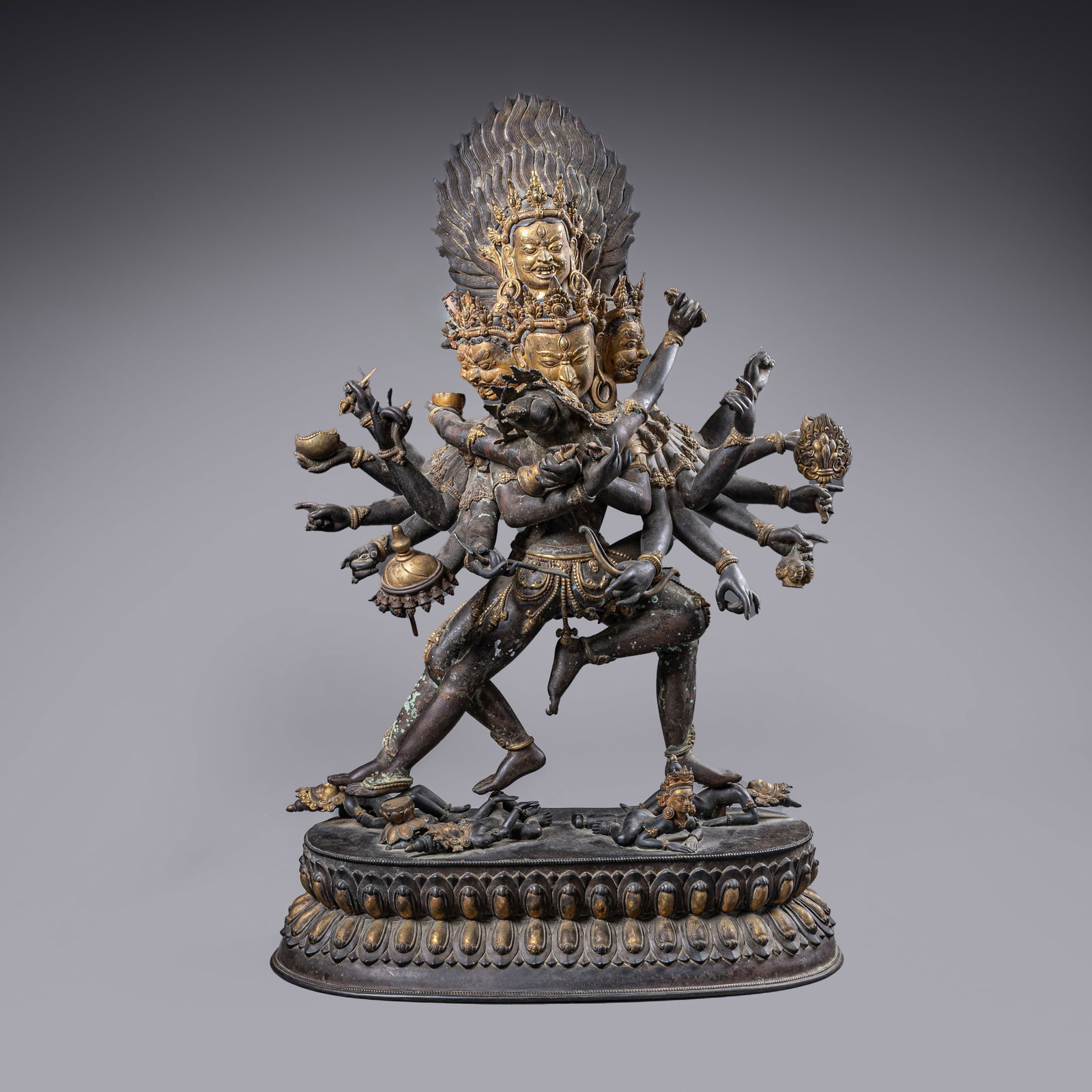 Gilded bronze Vajrabhairava statue (1 of 19)