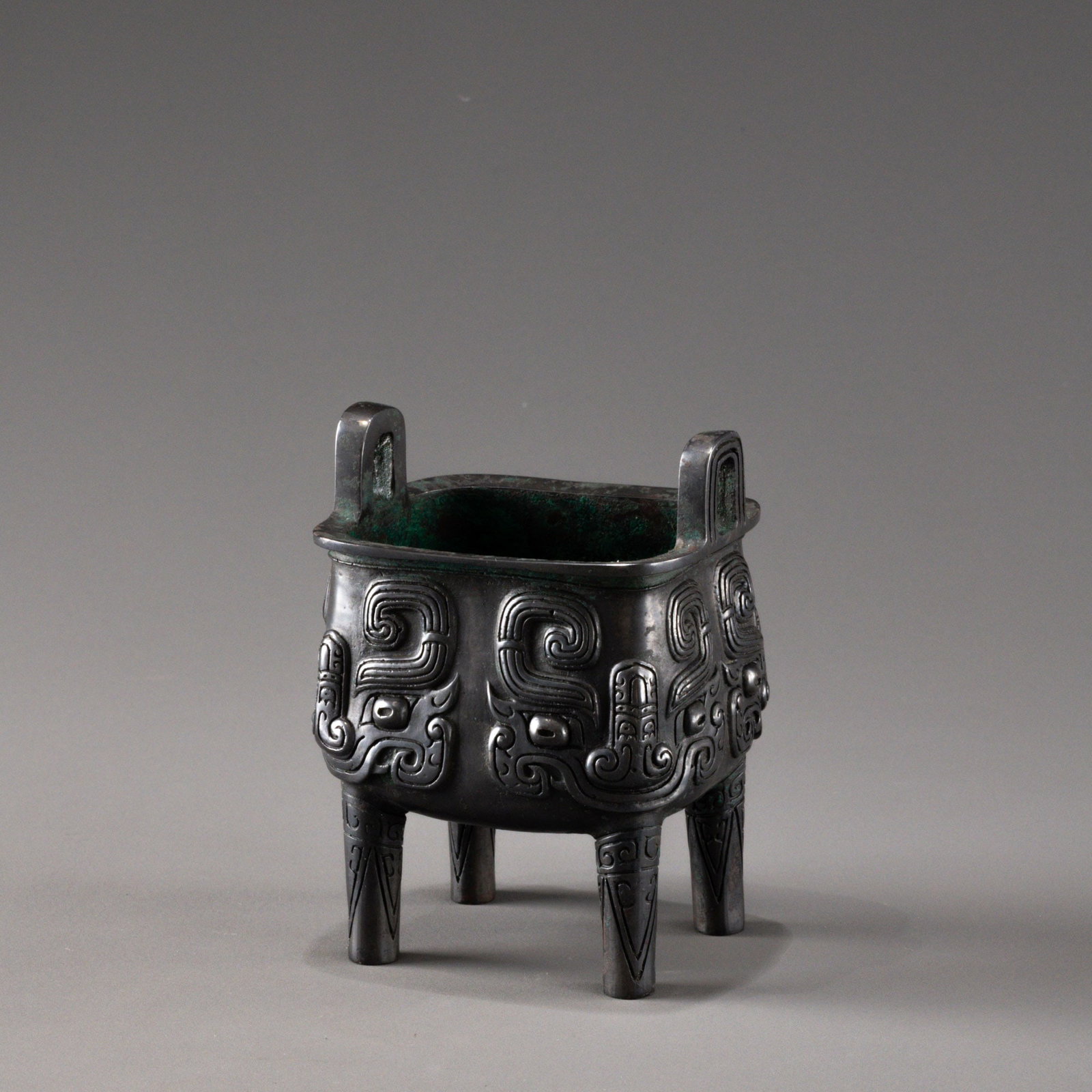 Ancient bronze square ding with taotie pattern on four legs (1 of 8)