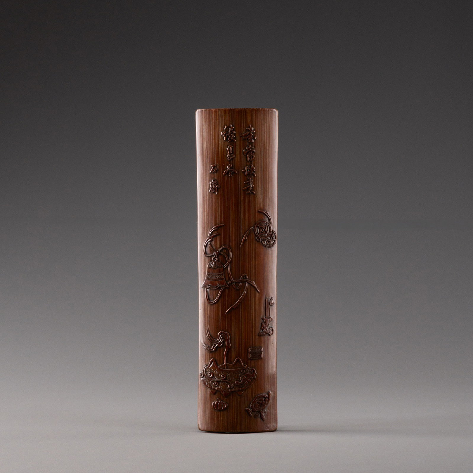 Qing Dynasty, Qianlong period bamboo carving tea scoop with offering picture: L:24cm W:6cm
