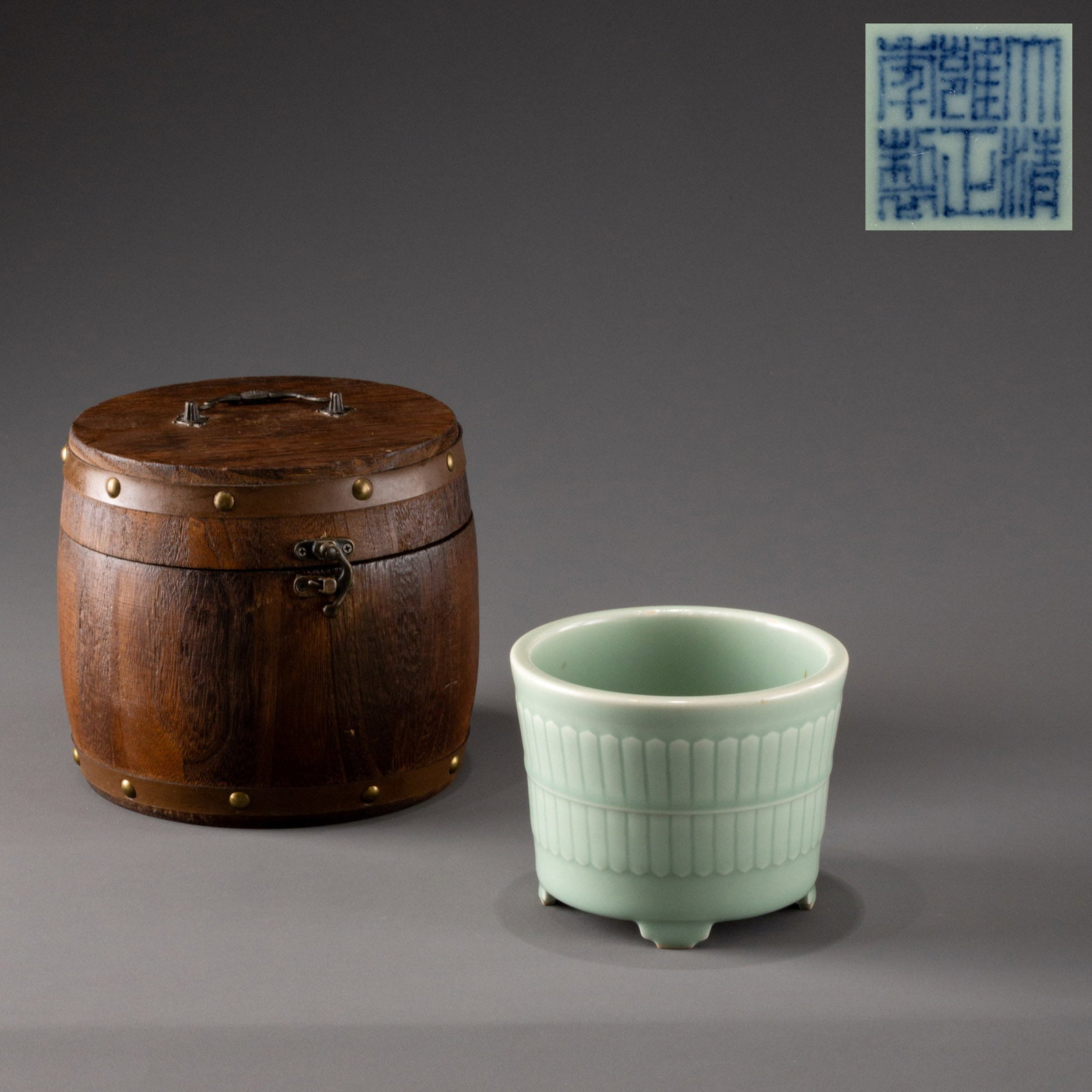 Qing Dynasty, Yongzheng Period, celadon lotus petal water finger: W: 13.5cm H: 10.5cm