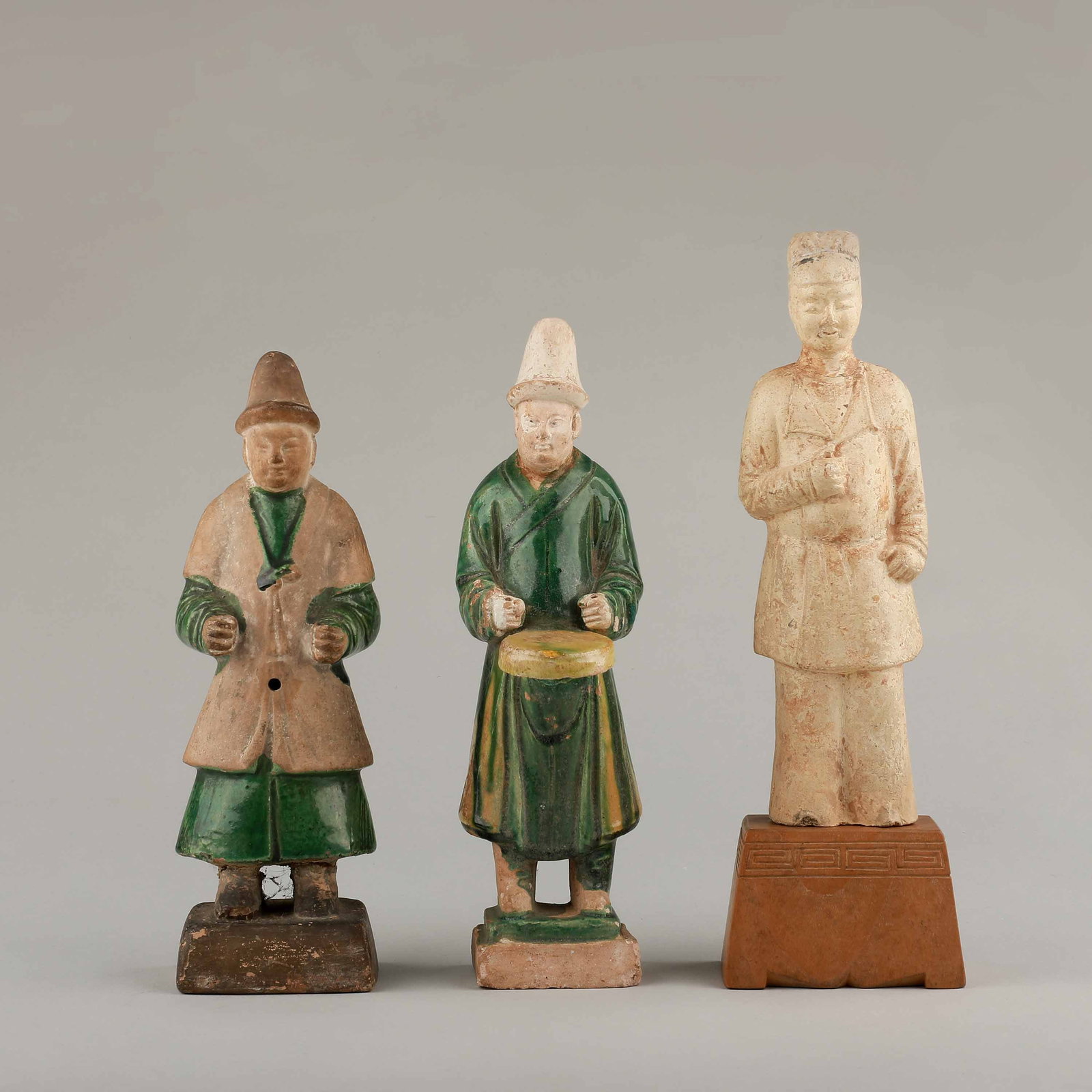 Ming Dynasty Porcelain Figurine (3 points) (1 of 9)