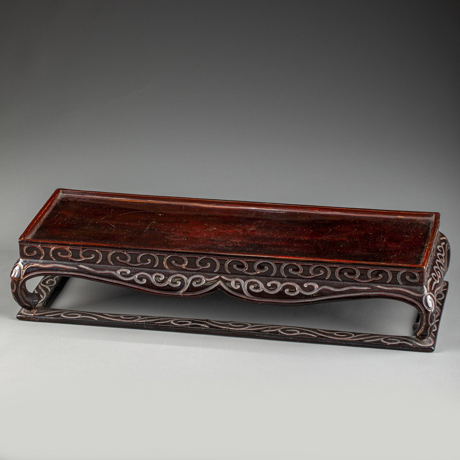 Lacquered rectangular table with cloud pattern - 3