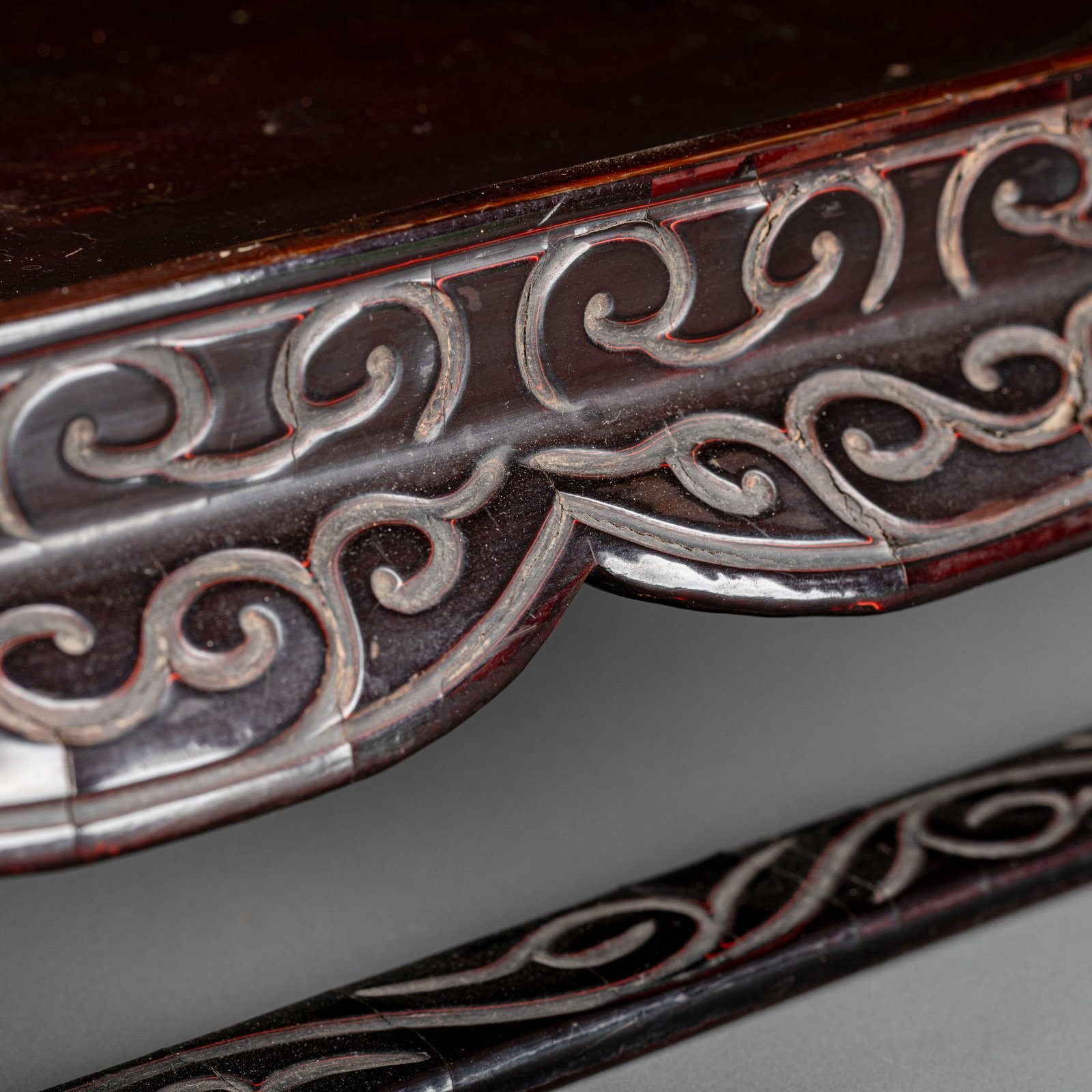 Lacquered rectangular table with cloud pattern - 7