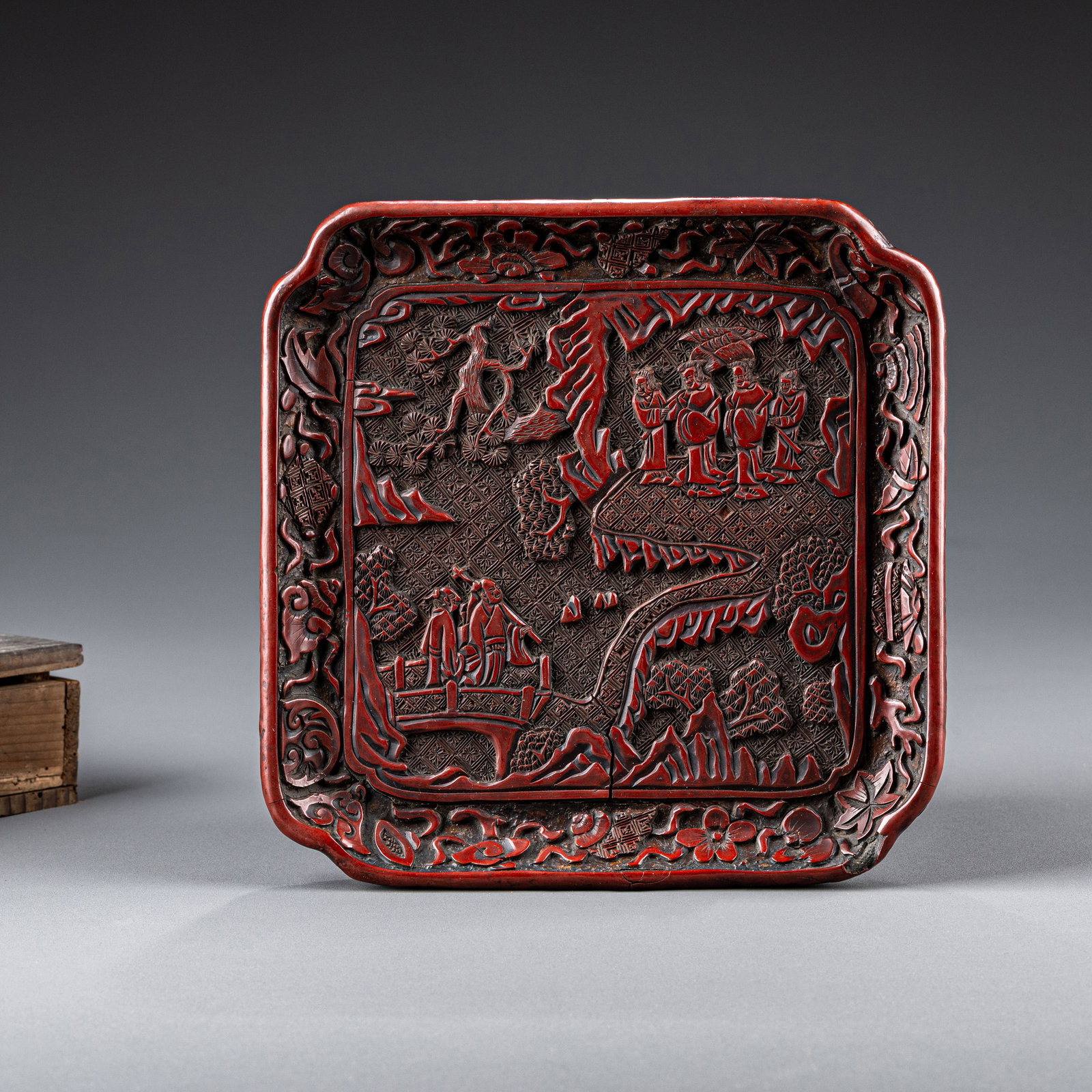 Ming Dynasty Zhu-style square plate with figures and stories on the corners: W:18.5cm H:2.5cm