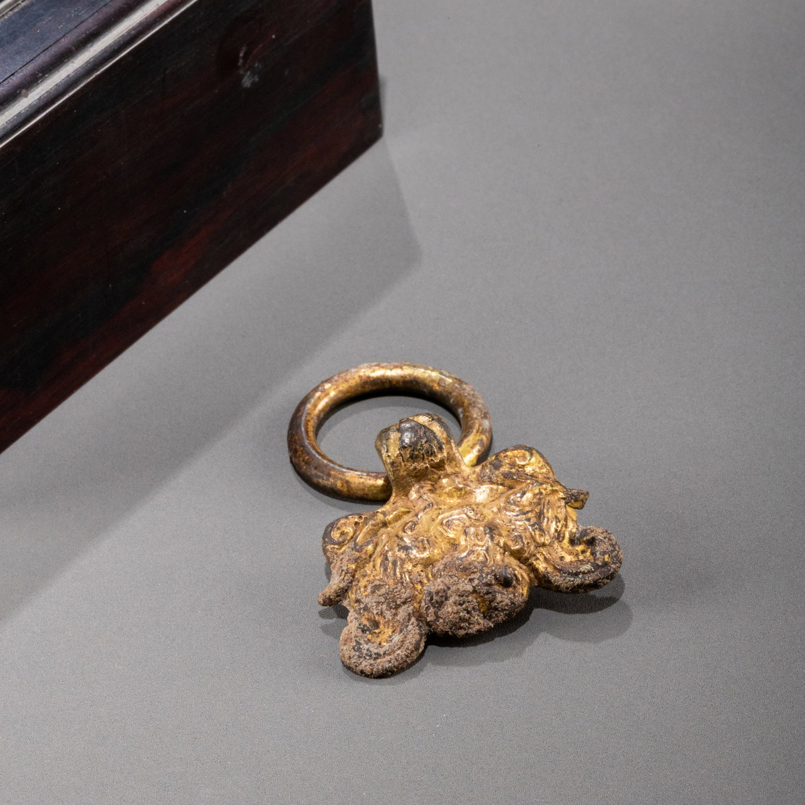 Han Dynasty Gilt Bronze Animal Mask Door Knob: H: 5cm W: 4cm